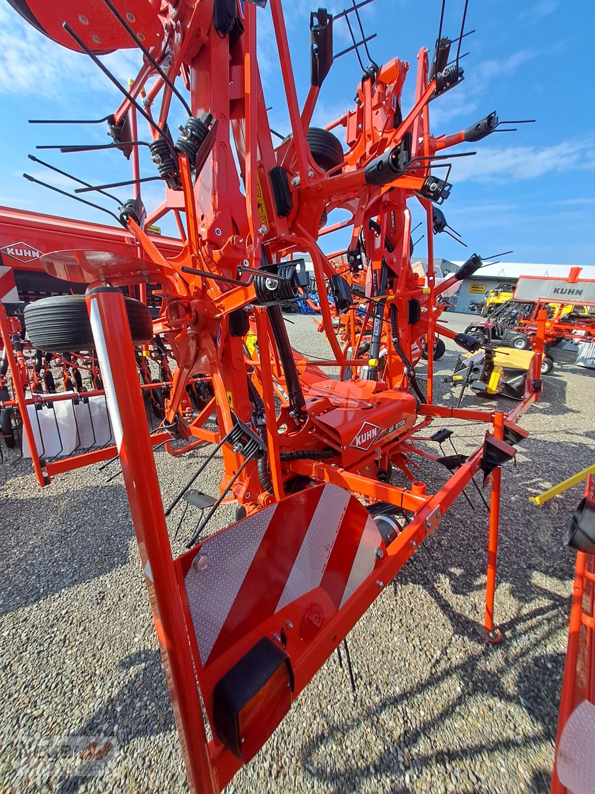 Kreiselheuer Türe ait Kuhn GF 8703, Neumaschine içinde Bad Waldsee Mennisweiler (resim 4)