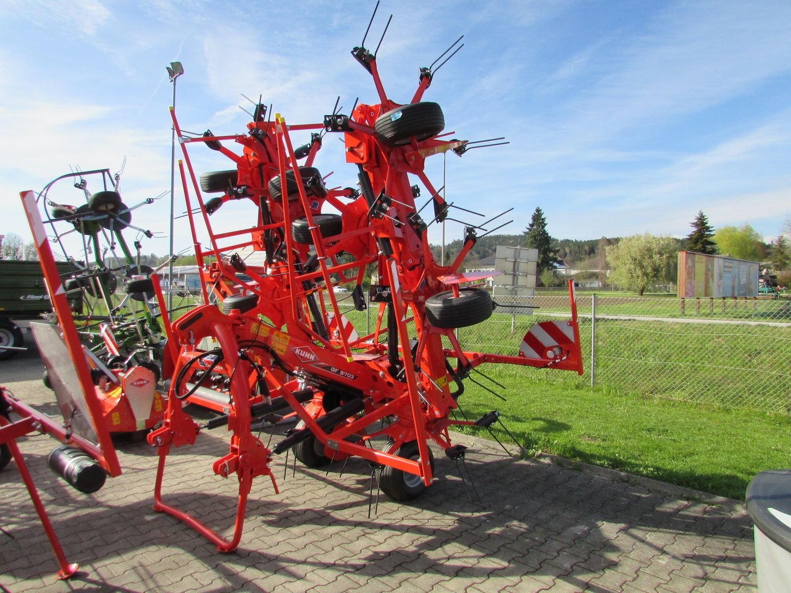 Kreiselheuer от тип Kuhn GF 8703, Neumaschine в Saxen (Снимка 1)