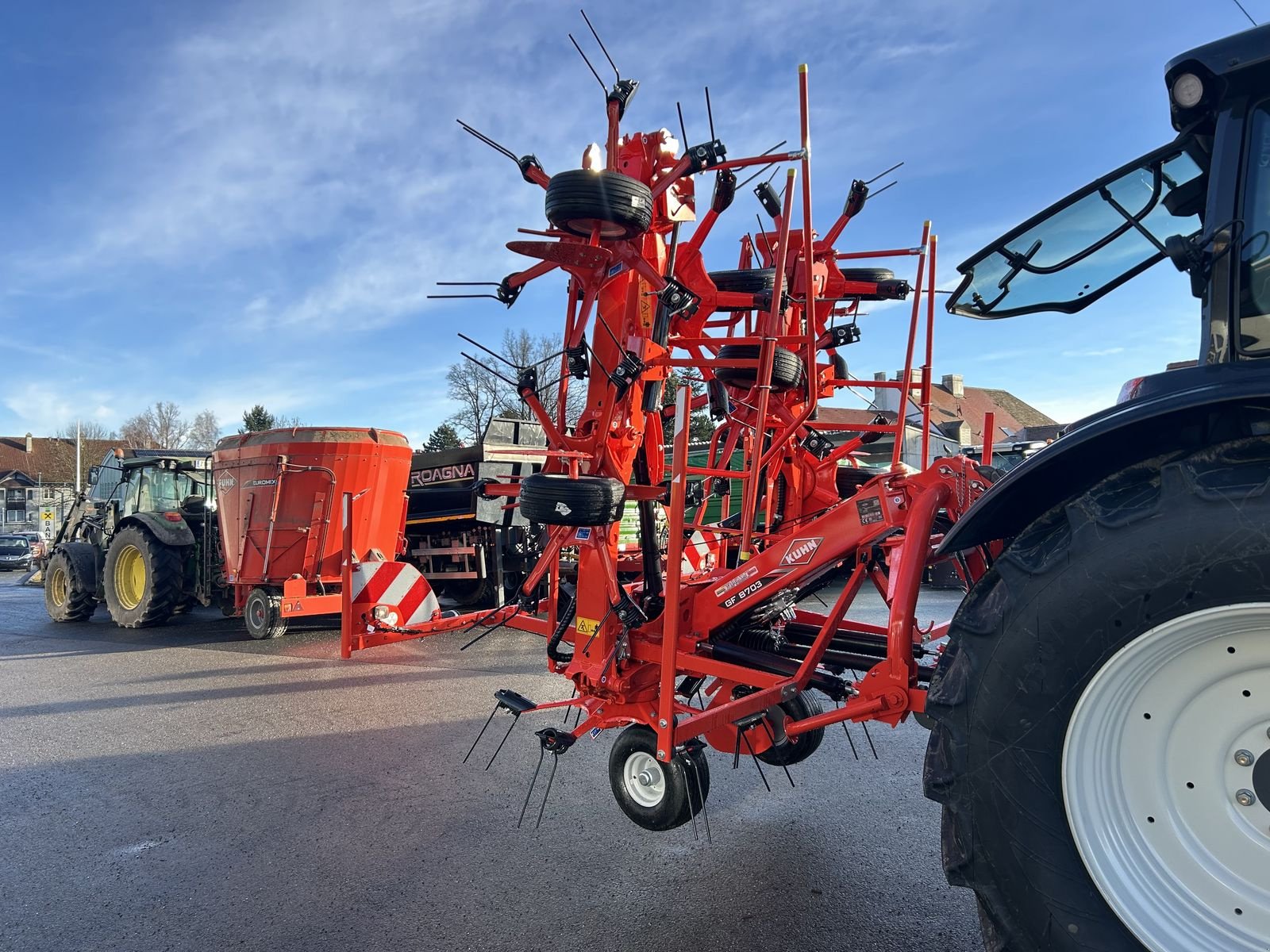 Kreiselheuer del tipo Kuhn GF 8703, Neumaschine In Göpfritz (Immagine 5)