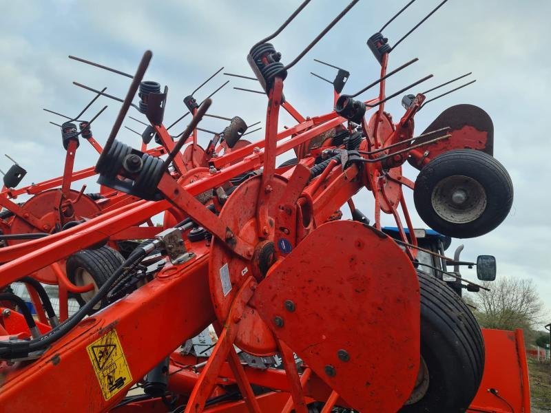 Kreiselheuer типа Kuhn GF10812T, Gebrauchtmaschine в BRAY en Val (Фотография 9)