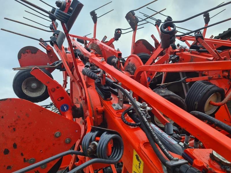 Kreiselheuer типа Kuhn GF10812T, Gebrauchtmaschine в BRAY en Val (Фотография 10)