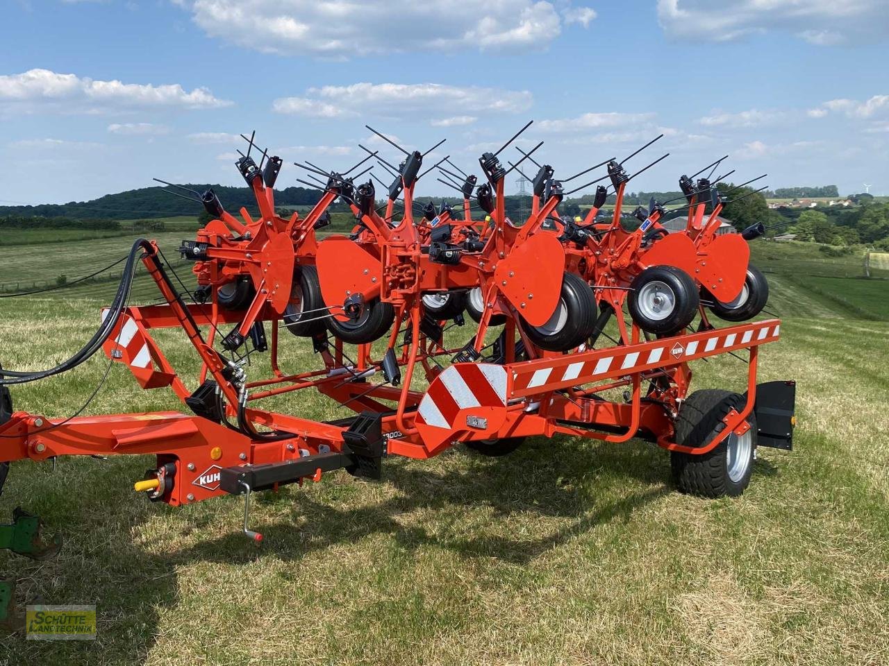Kreiselheuer Türe ait Kuhn GF13003T, Neumaschine içinde Marsberg-Giershagen (resim 9)
