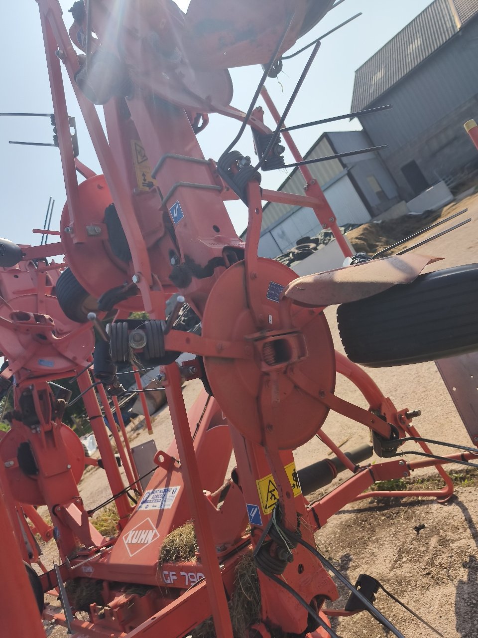 Kreiselheuer Türe ait Kuhn Gf7902, Gebrauchtmaschine içinde Saint-Nabord (resim 7)