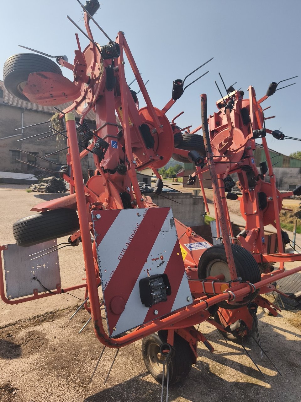 Kreiselheuer Türe ait Kuhn Gf7902, Gebrauchtmaschine içinde Saint-Nabord (resim 3)