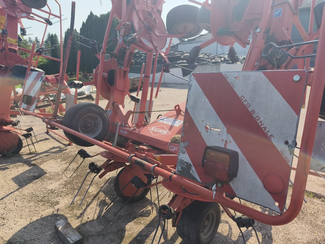 Kreiselheuer Türe ait Kuhn Gf7902, Gebrauchtmaschine içinde Saint-Nabord (resim 4)