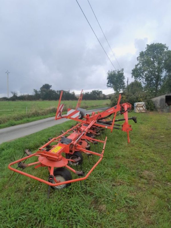 Kreiselheuer Türe ait Kuhn GF8702, Gebrauchtmaschine içinde NUAILLE (resim 4)