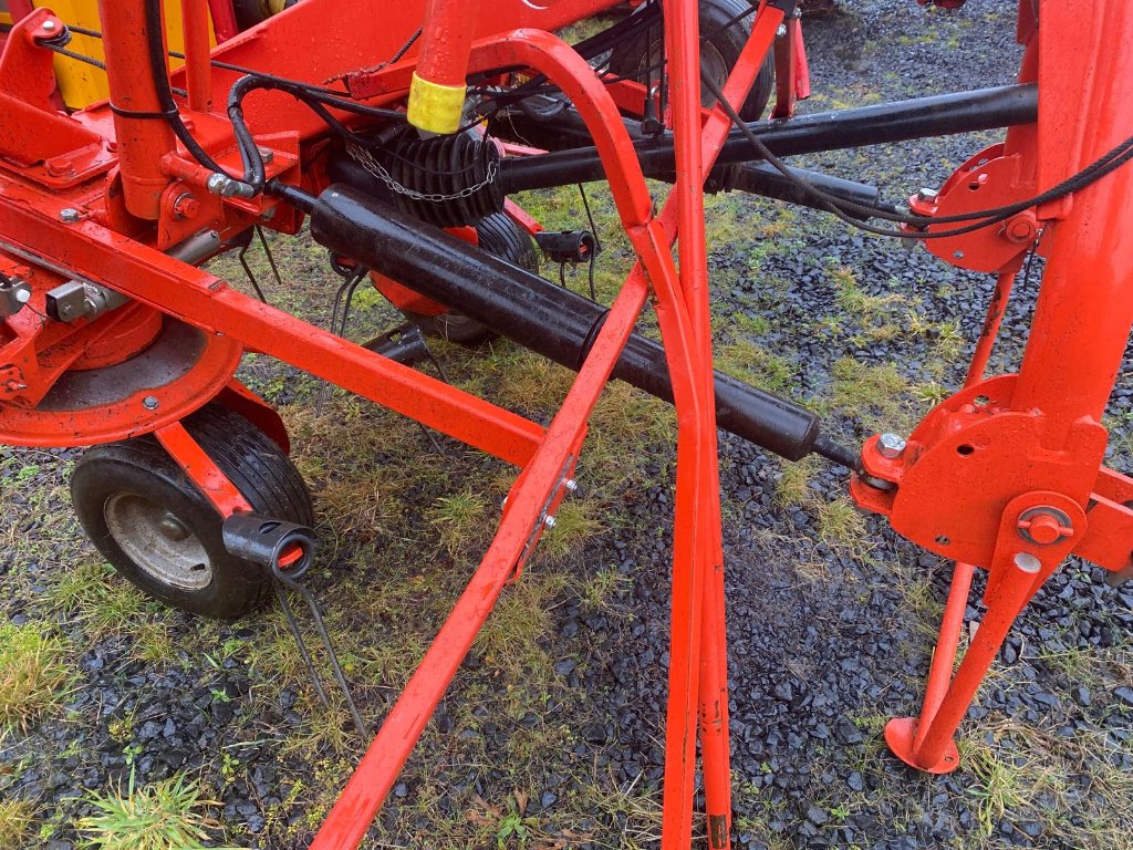 Kreiselheuer Türe ait Kuhn GF8702, Gebrauchtmaschine içinde MAURIAC (resim 8)