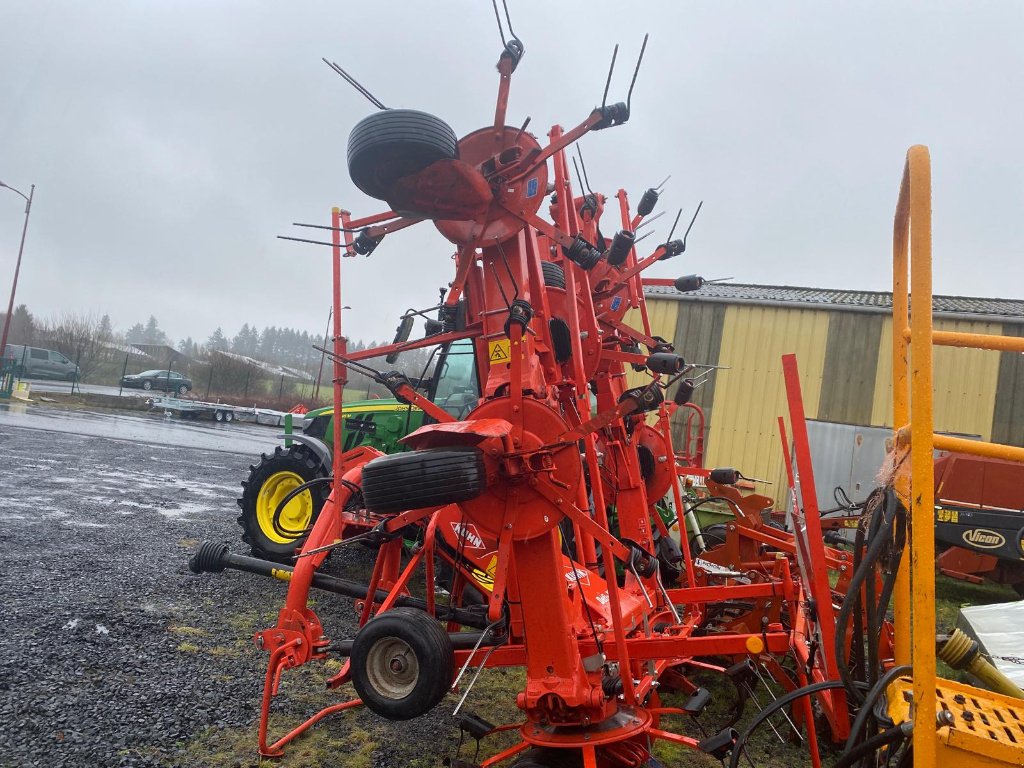 Kreiselheuer Türe ait Kuhn GF8702, Gebrauchtmaschine içinde MAURIAC (resim 2)