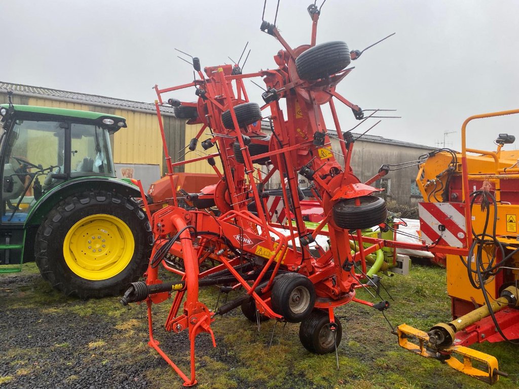 Kreiselheuer Türe ait Kuhn GF8702, Gebrauchtmaschine içinde MAURIAC (resim 4)