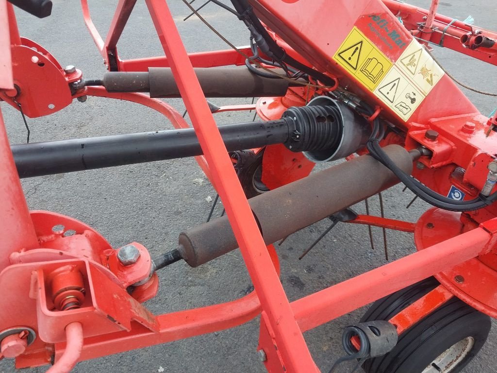 Kreiselheuer Türe ait Kuhn GF8702, Gebrauchtmaschine içinde MAURIAC (resim 6)