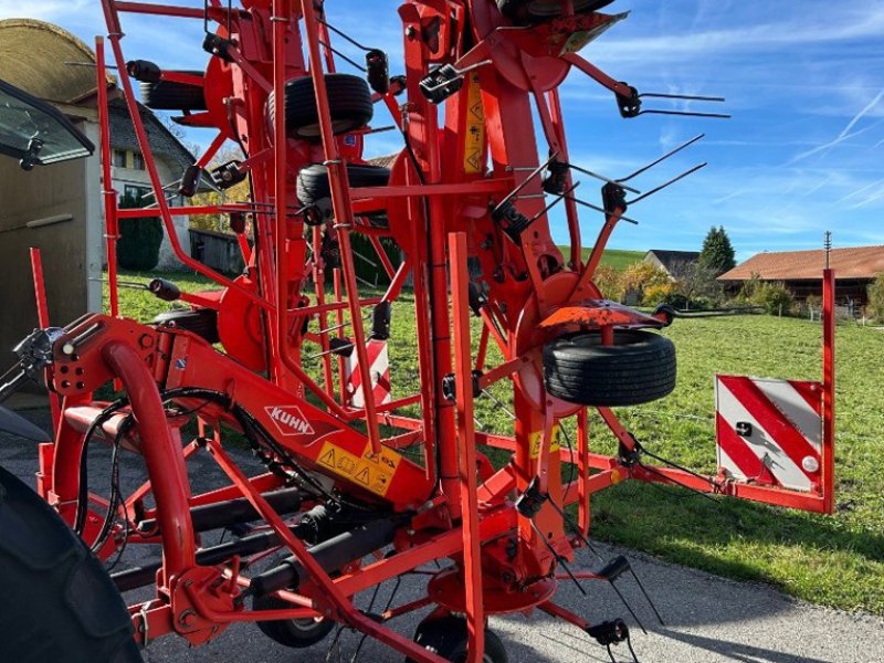 Kreiselheuer типа Kuhn GF8702, Gebrauchtmaschine в Domdidier (Фотография 1)