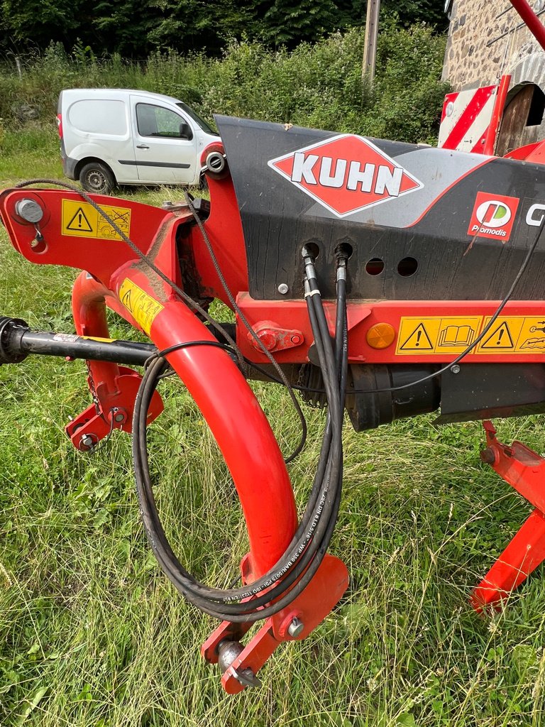 Kreiselheuer του τύπου Kuhn GF8702T GII, Gebrauchtmaschine σε SAINT FLOUR (Φωτογραφία 10)