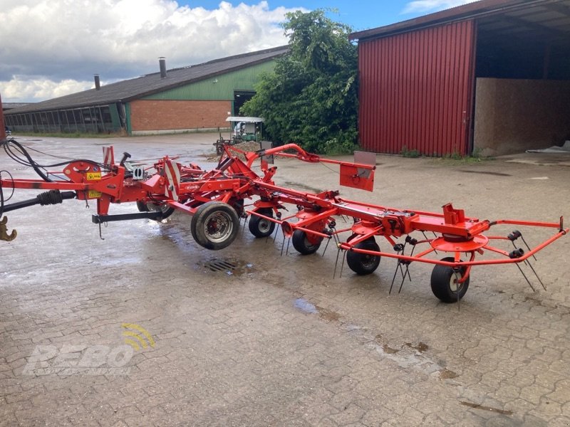 Kreiselheuer of the type Kuhn GF8702T, Gebrauchtmaschine in Albersdorf (Picture 1)