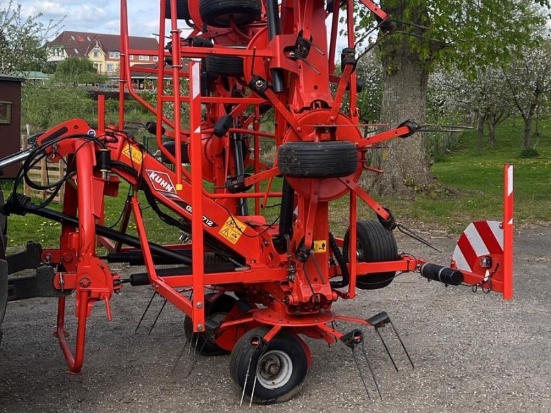 Kreiselheuer tipa Kuhn GF8712, Gebrauchtmaschine u Bad Oldesloe (Slika 1)