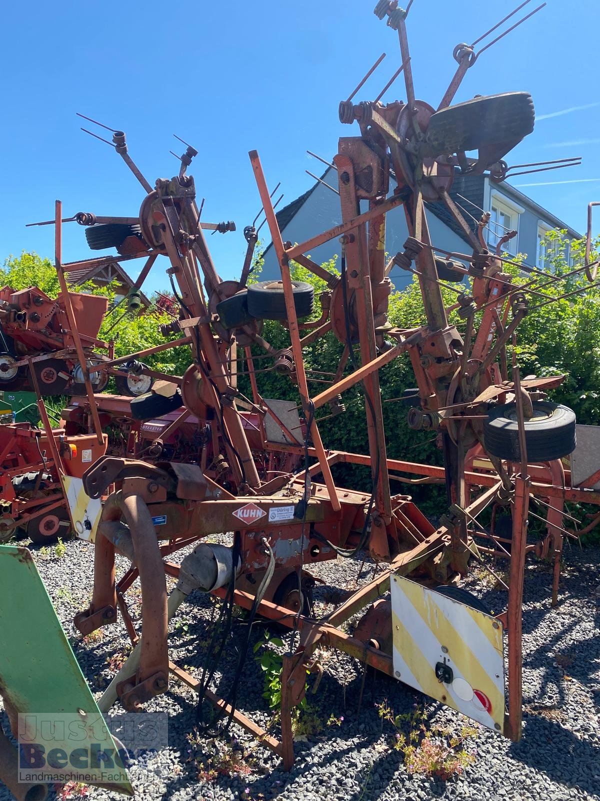 Kreiselheuer of the type Kuhn MH 8501, Gebrauchtmaschine in Weimar-Niederwalgern (Picture 1)