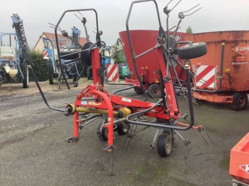 Kreiselheuer des Typs Kverneland 6591, Gebrauchtmaschine in les hayons (Bild 2)