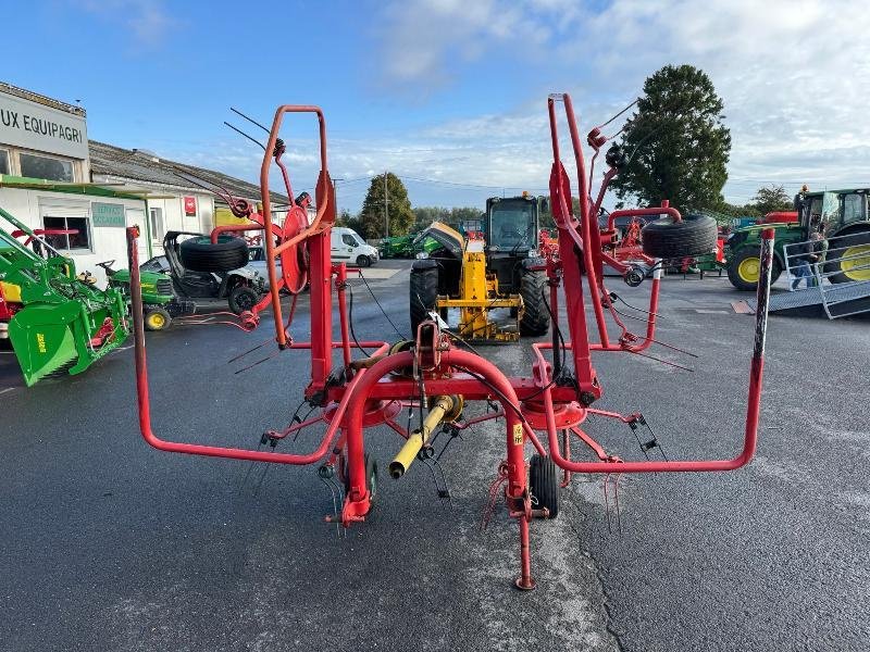 Kreiselheuer des Typs Kverneland 8046, Gebrauchtmaschine in Wargnies Le Grand (Bild 6)
