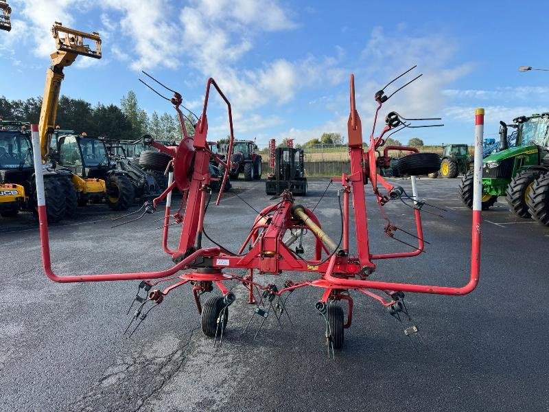 Kreiselheuer des Typs Kverneland 8046, Gebrauchtmaschine in Wargnies Le Grand (Bild 4)