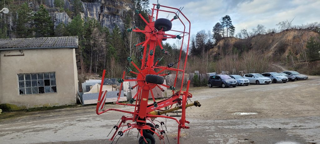 Kreiselheuer Türe ait Kverneland 8076, Gebrauchtmaschine içinde Lérouville (resim 5)