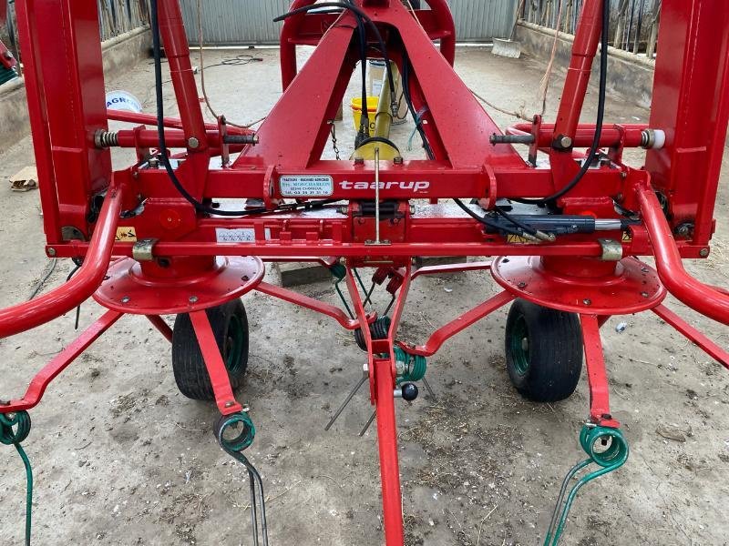 Kreiselheuer des Typs Kverneland 8076, Gebrauchtmaschine in MONTIGNY LE ROI (Bild 2)