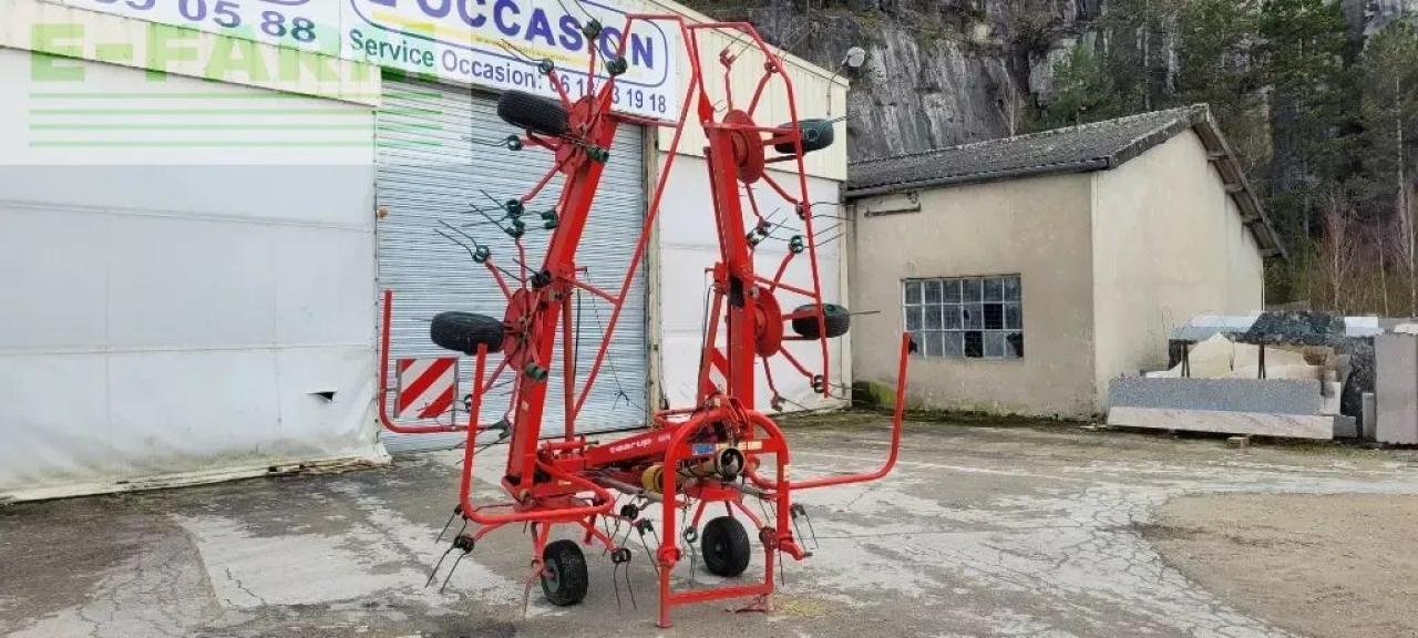 Kreiselheuer des Typs Kverneland 8076, Gebrauchtmaschine in CHAUVONCOURT (Bild 3)