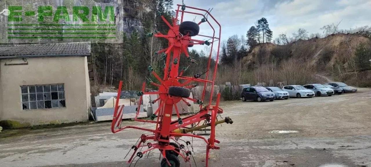 Kreiselheuer des Typs Kverneland 8076, Gebrauchtmaschine in CHAUVONCOURT (Bild 5)