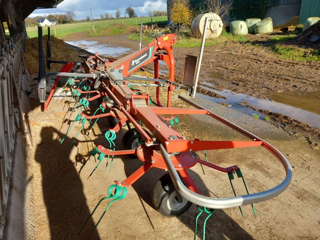 Kreiselheuer Türe ait Kverneland 8568, Gebrauchtmaschine içinde BRECE (resim 4)