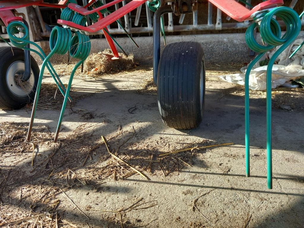 Kreiselheuer Türe ait Kverneland 8568, Gebrauchtmaschine içinde BRECE (resim 9)