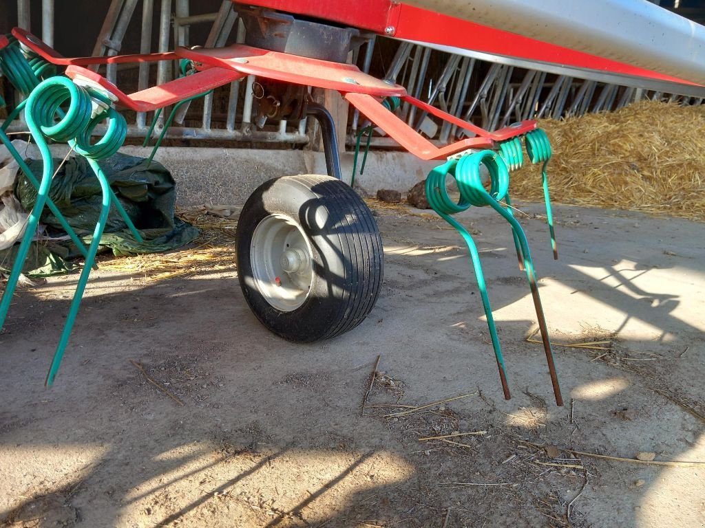 Kreiselheuer Türe ait Kverneland 8568, Gebrauchtmaschine içinde BRECE (resim 10)