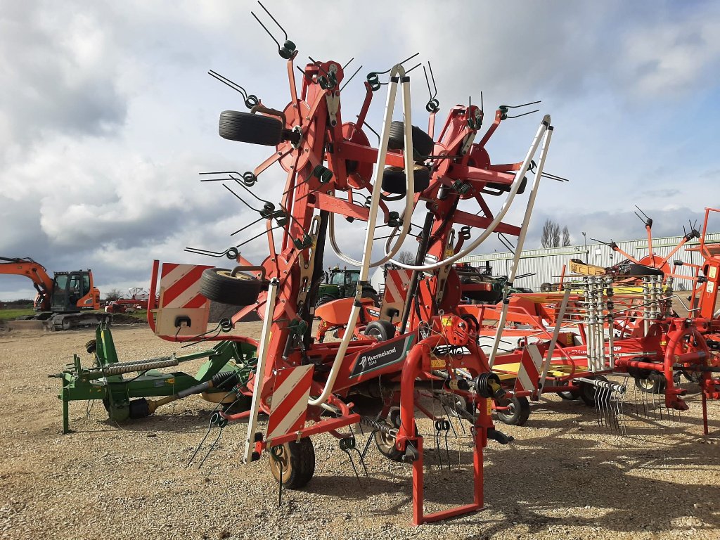 Kreiselheuer des Typs Kverneland 8590, Gebrauchtmaschine in VARENNES VAUZELLES (Bild 1)