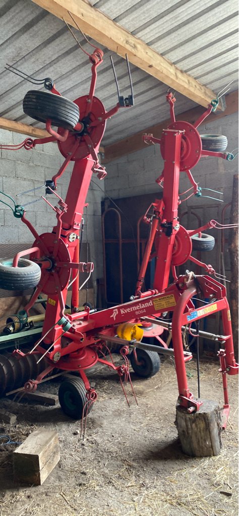 Kreiselheuer des Typs Kverneland Taarup 8064, Gebrauchtmaschine in Nasbinals (Bild 2)