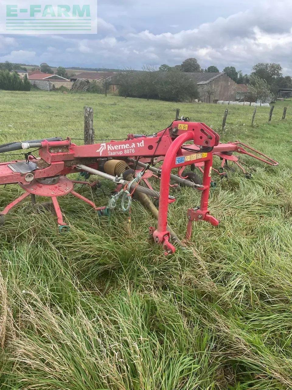 Kreiselheuer Türe ait Kverneland taarup 8076, Gebrauchtmaschine içinde CHAUVONCOURT (resim 1)