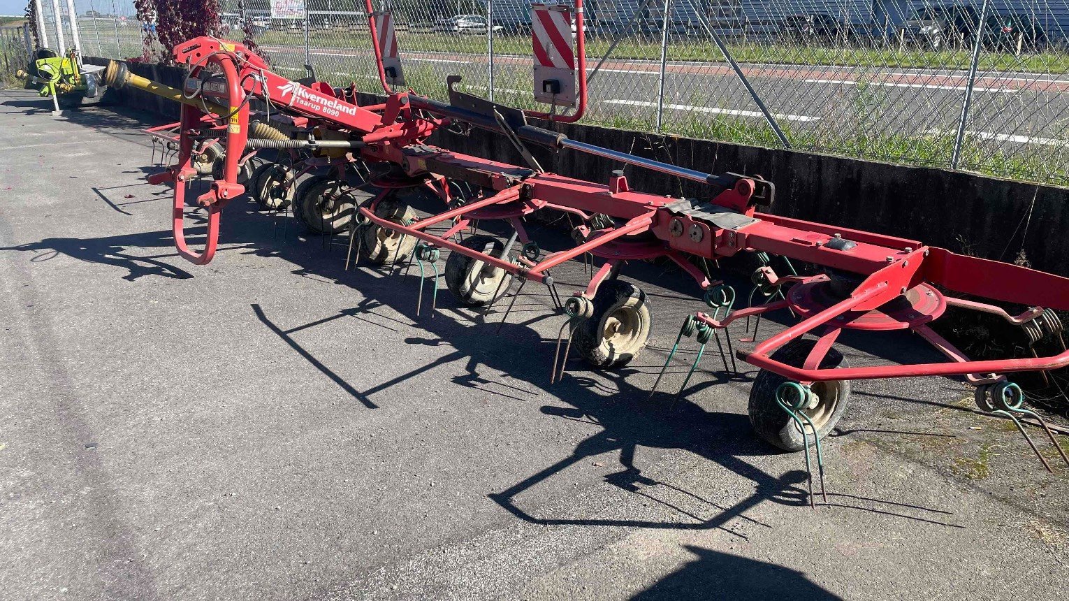 Kreiselheuer Türe ait Kverneland Taarup 8090, Gebrauchtmaschine içinde ST ELIX THEUX (resim 1)