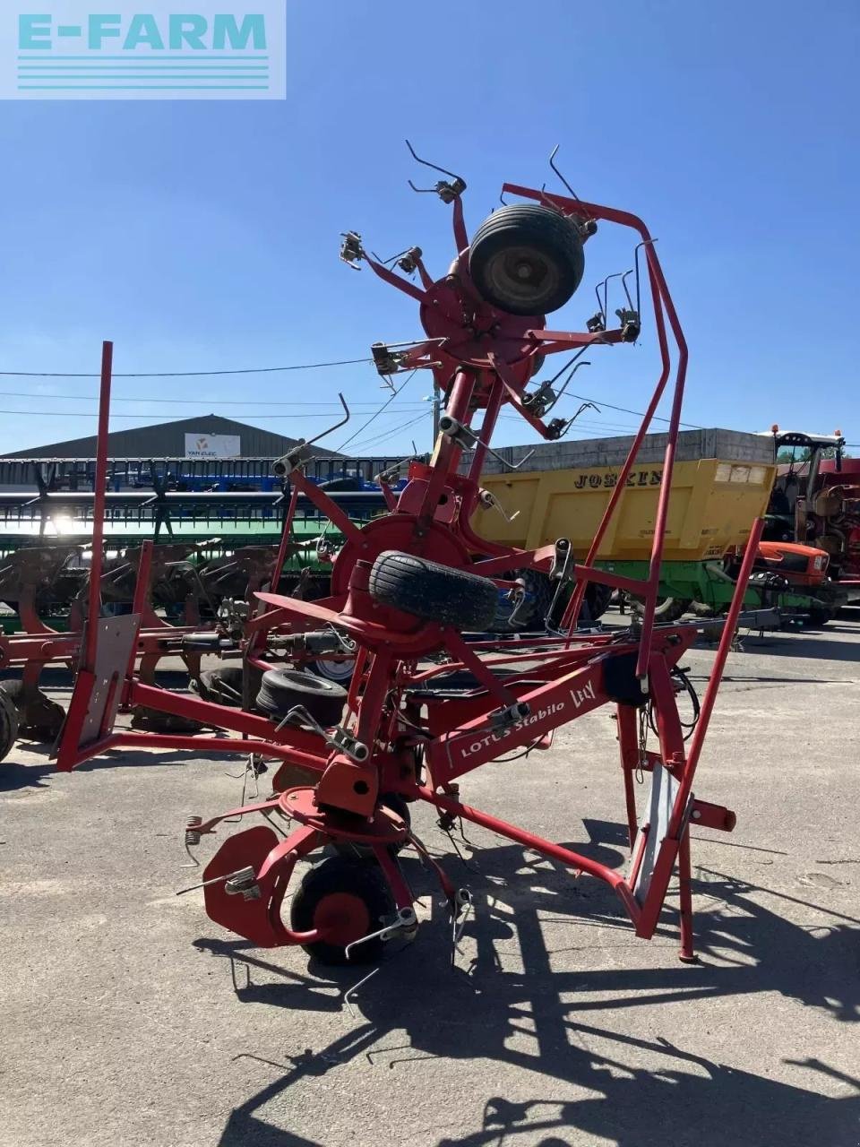 Kreiselheuer of the type Lely lotus 675, Gebrauchtmaschine in BLENDECQUES (Picture 3)