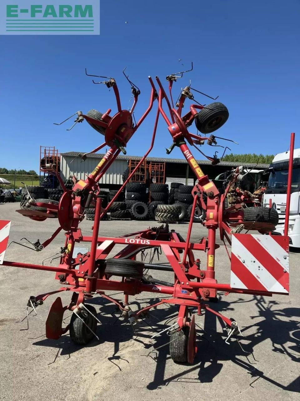 Kreiselheuer of the type Lely lotus 675, Gebrauchtmaschine in BLENDECQUES (Picture 4)