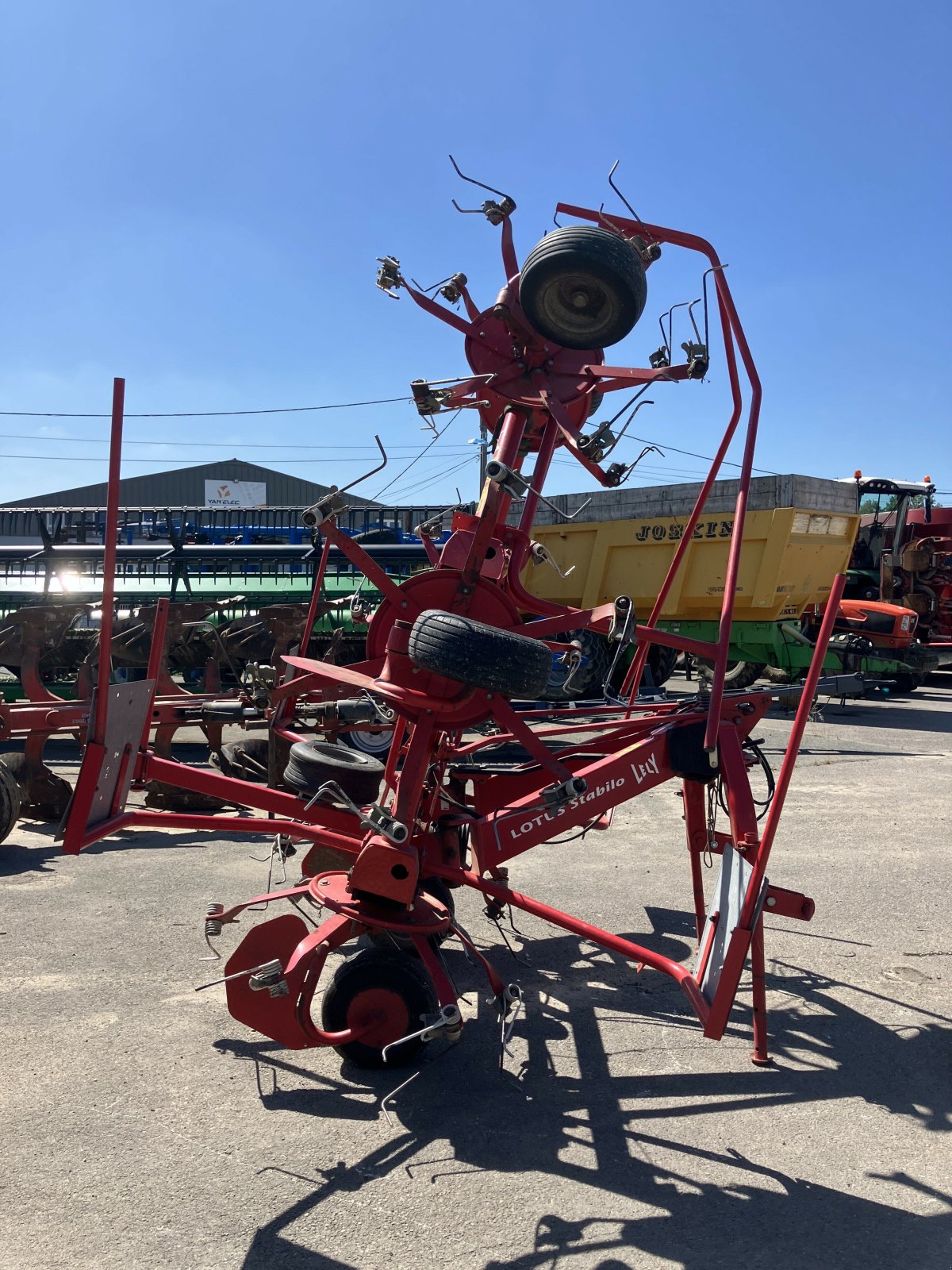 Kreiselheuer typu Lely LOTUS 675, Gebrauchtmaschine v BLENDECQUES (Obrázek 3)