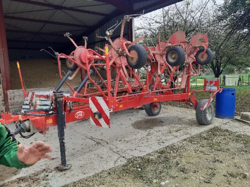 Kreiselheuer Türe ait Lely LOTUS 900, Gebrauchtmaschine içinde Langres (resim 1)