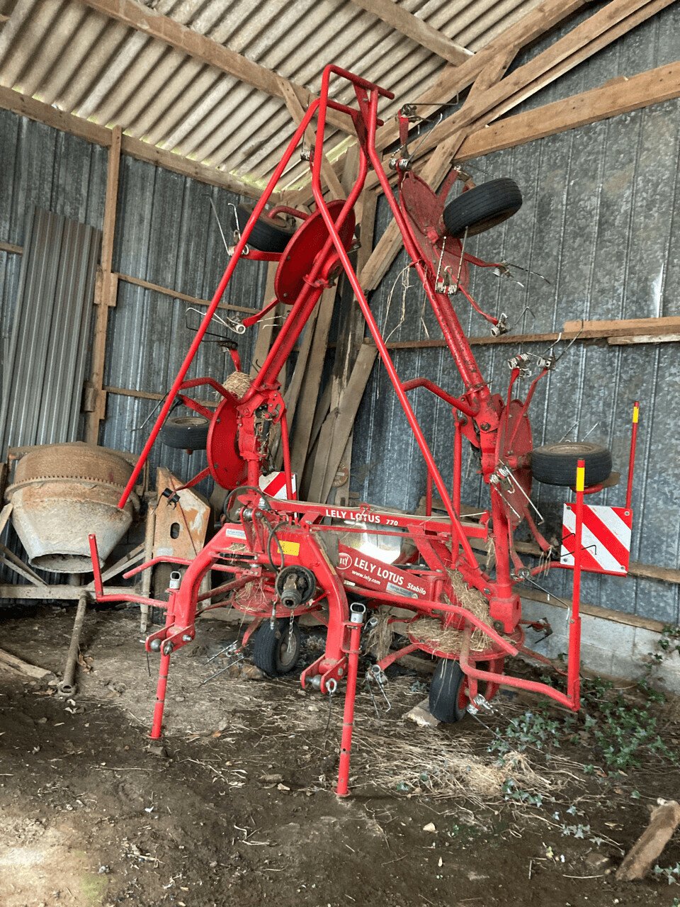 Kreiselheuer des Typs Lely LOTUS STABILO 770, Gebrauchtmaschine in PLOUIGNEAU (Bild 2)