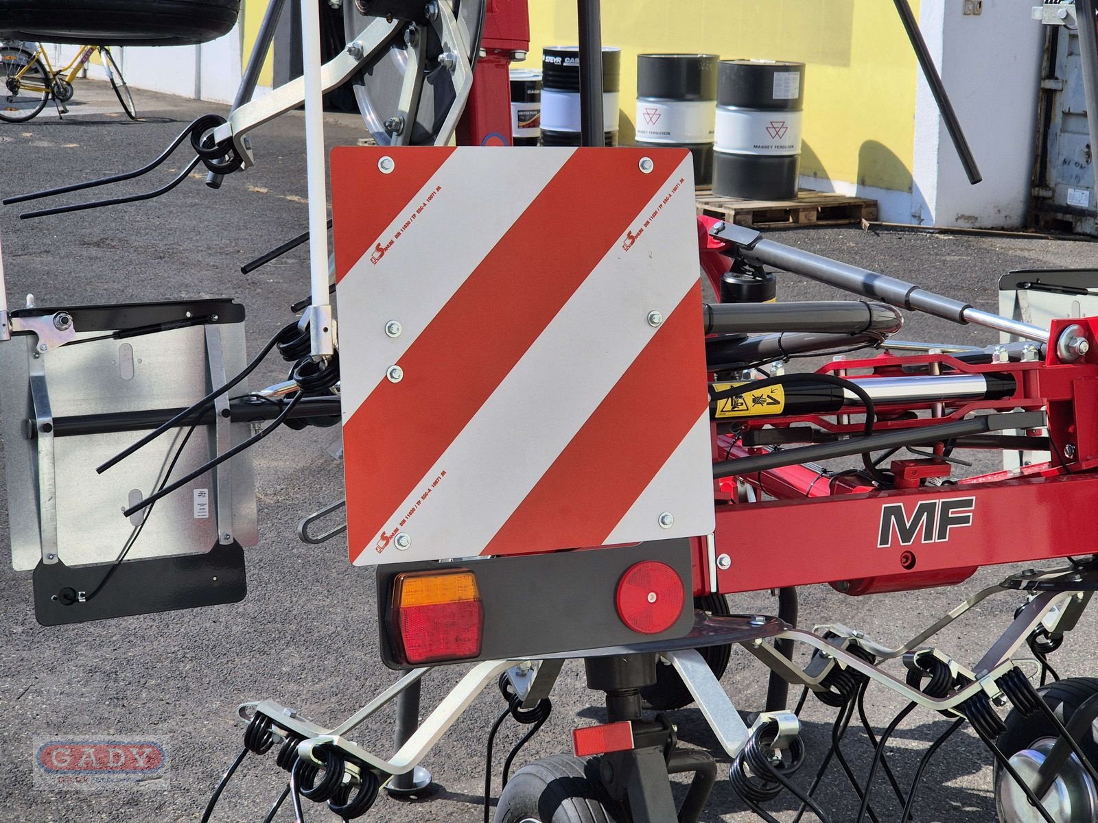 Kreiselheuer des Typs Massey Ferguson TD676DN HEUWENDER, Neumaschine in Lebring (Bild 5)