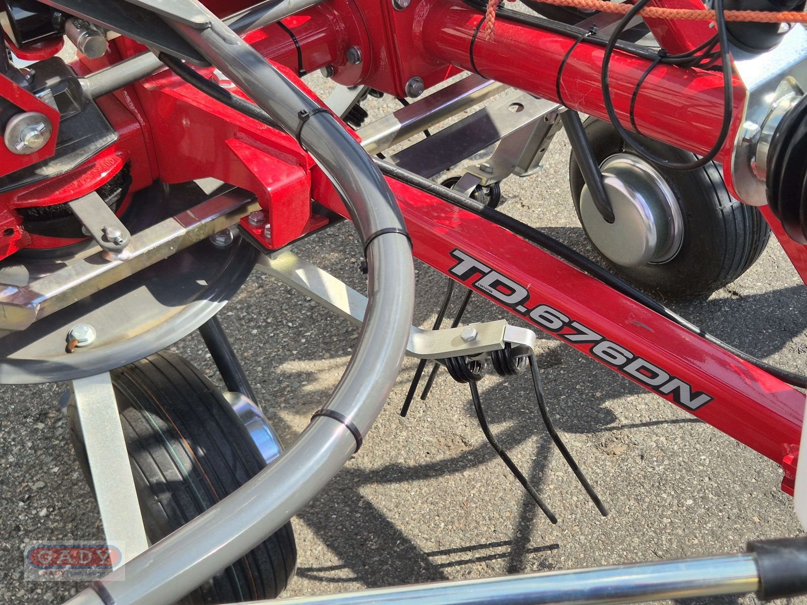 Kreiselheuer des Typs Massey Ferguson TD676DN HEUWENDER, Neumaschine in Lebring (Bild 12)