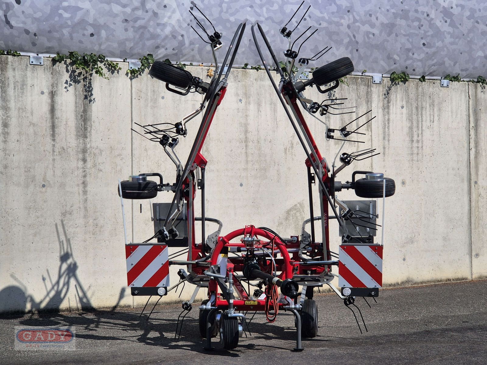 Kreiselheuer des Typs Massey Ferguson TD676DN HEUWENDER, Neumaschine in Lebring (Bild 3)