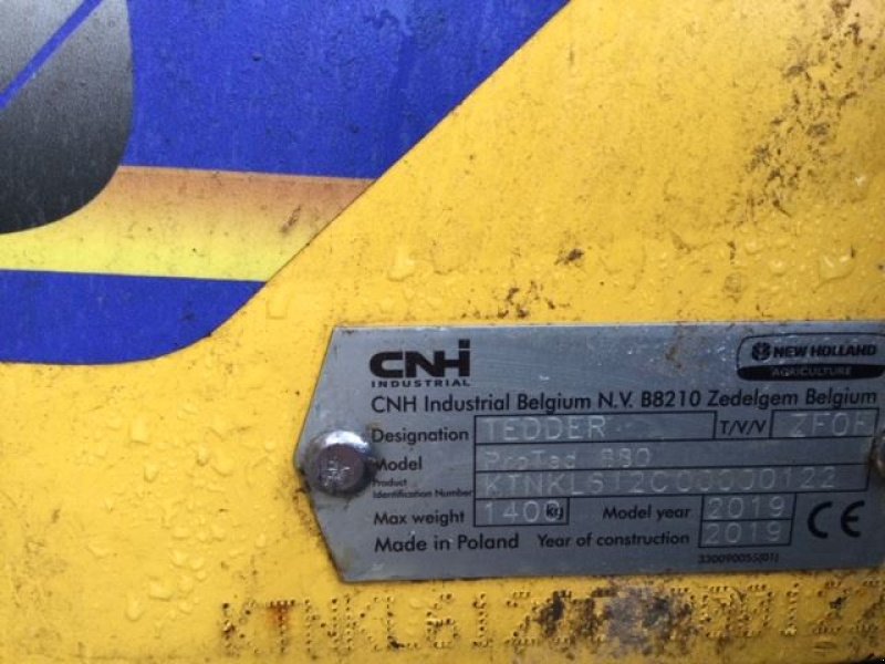 Kreiselheuer des Typs New Holland 3M, Gebrauchtmaschine in les hayons (Bild 4)