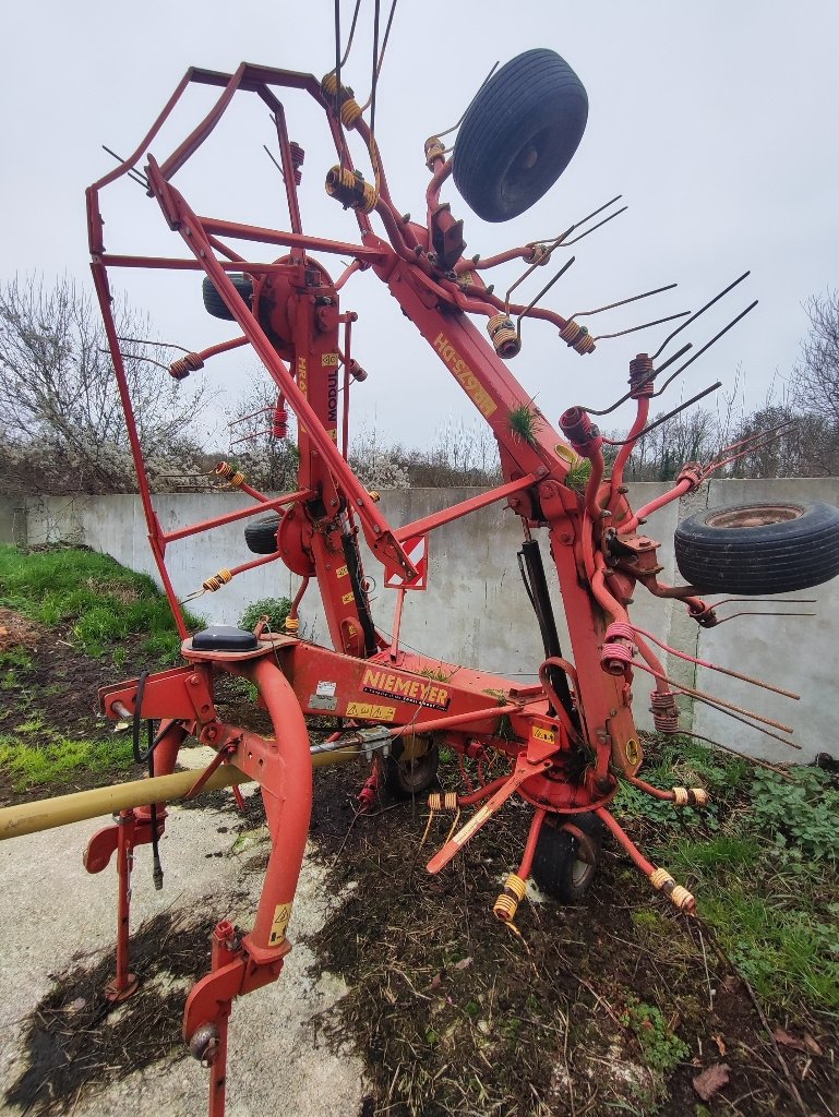 Kreiselheuer del tipo Niemeyer HR 675 DH, Gebrauchtmaschine en STENAY (Imagen 1)