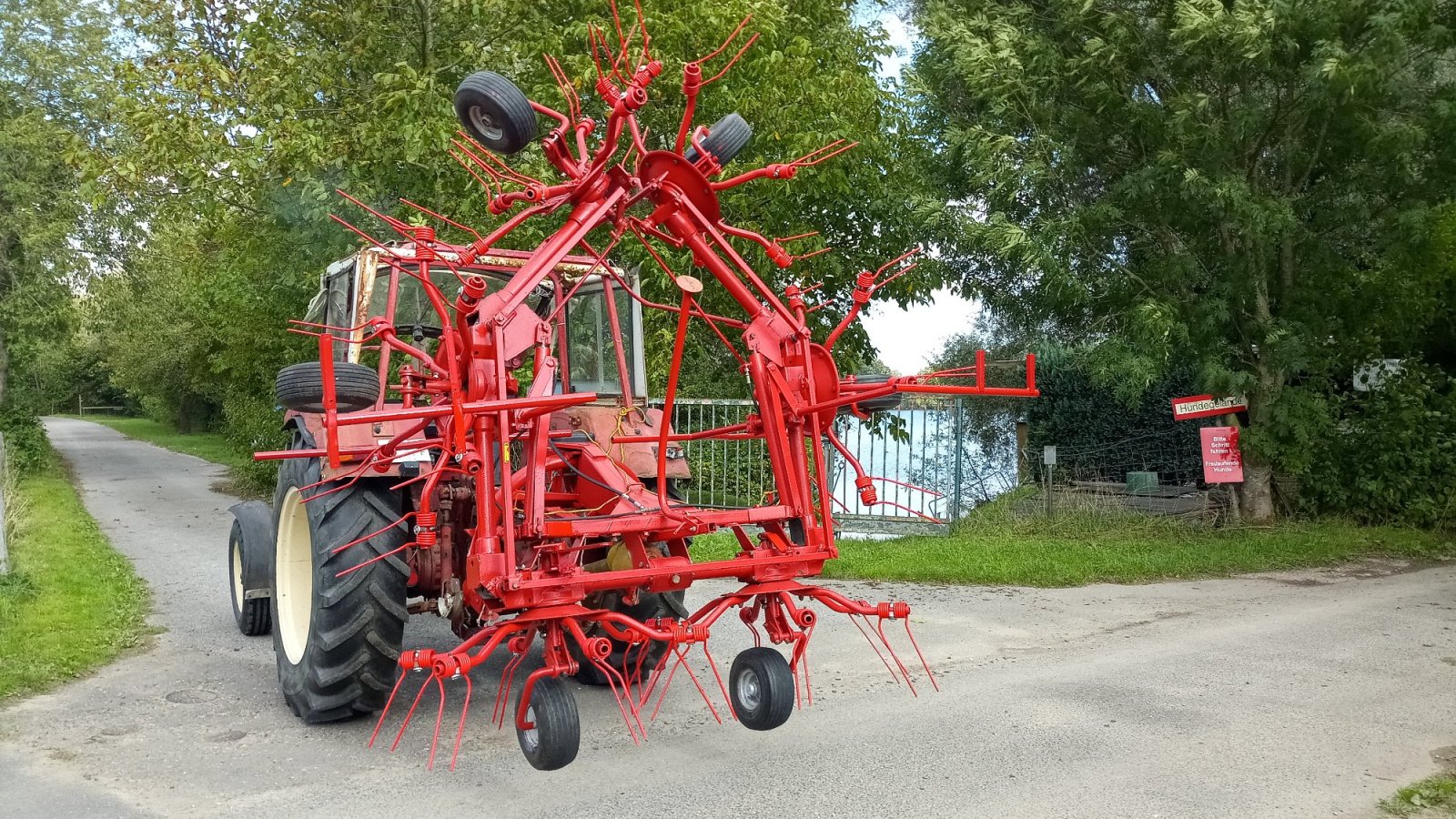 Kreiselheuer Türe ait Niemeyer HR675 Kreiselheuer Heuwender Wender Kreisler, Gebrauchtmaschine içinde Krefeld (resim 1)