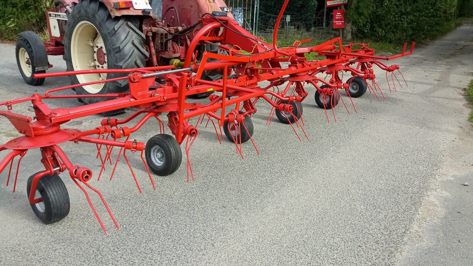 Kreiselheuer Türe ait Niemeyer HR675 Kreiselheuer Heuwender Wender Kreisler, Gebrauchtmaschine içinde Krefeld (resim 3)