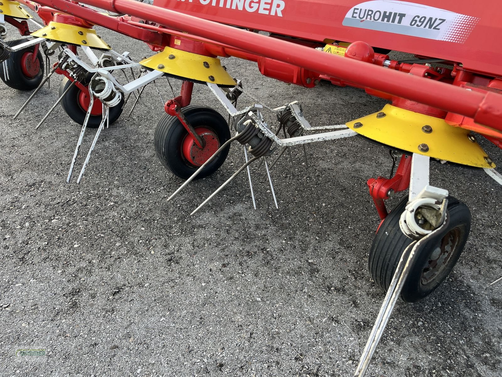 Kreiselheuer del tipo Pöttinger Euro HIT 69 NZ - gebrauchter Kreisler "7m, Gebrauchtmaschine en Kematen (Imagen 17)