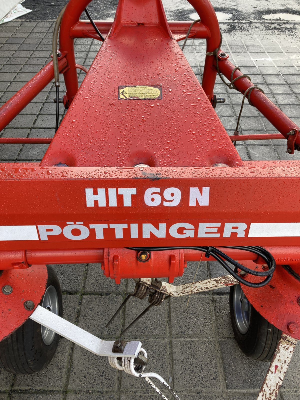 Kreiselheuer des Typs Pöttinger Eurohit 69 N, Gebrauchtmaschine in Wülfershausen an der Saale (Bild 5)