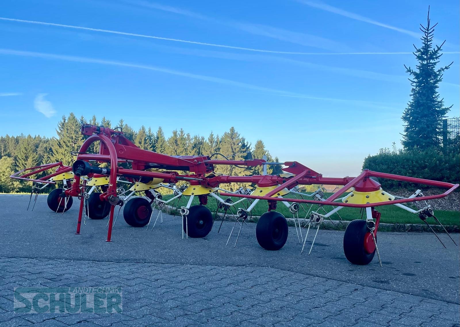 Kreiselheuer des Typs Pöttinger Eurohit 69, Gebrauchtmaschine in St. Märgen (Bild 2)