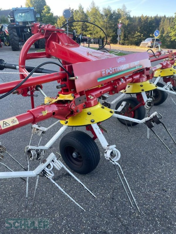 Kreiselheuer des Typs Pöttinger Eurohit 69, Gebrauchtmaschine in St. Märgen (Bild 9)
