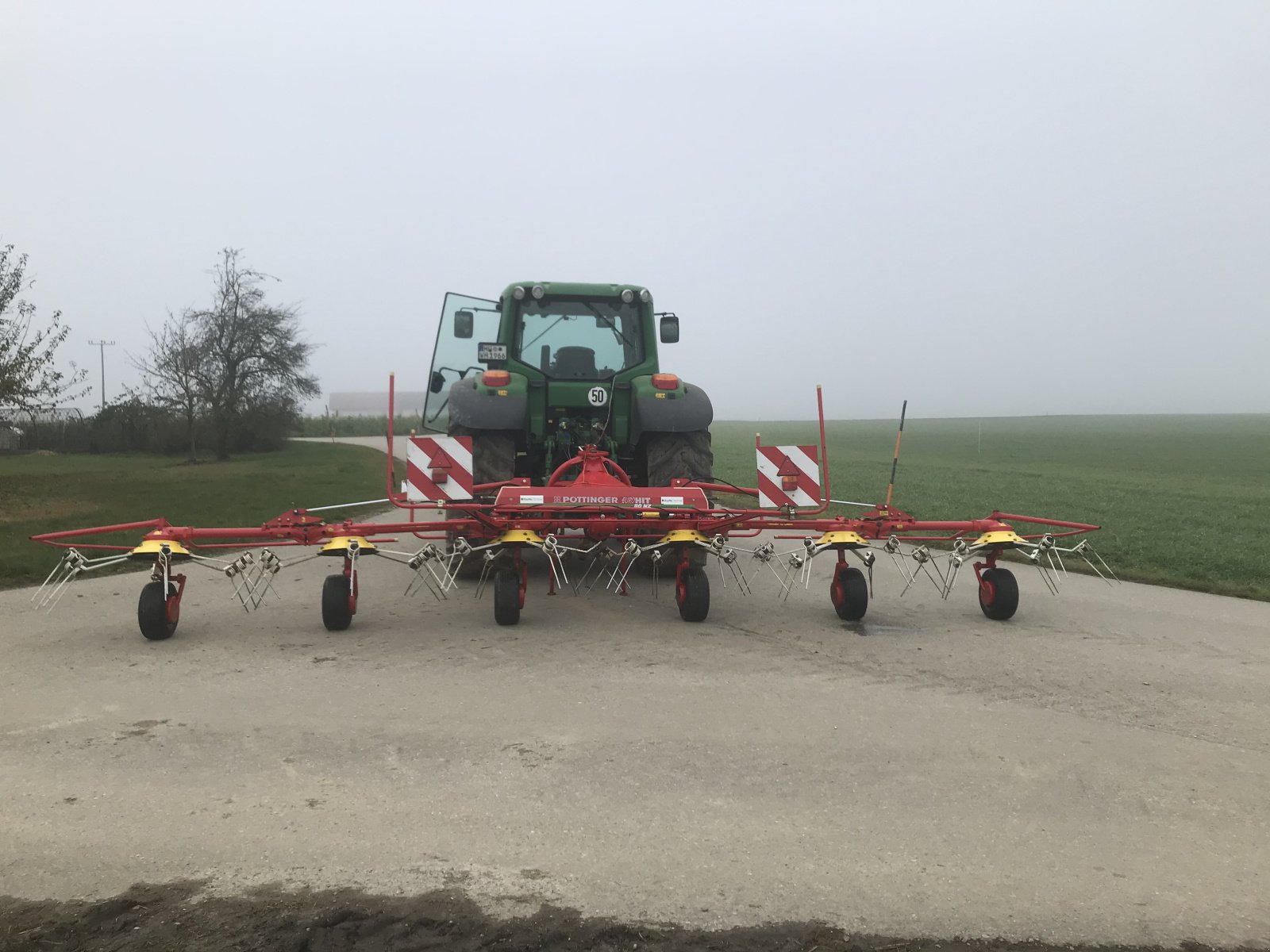 Kreiselheuer des Typs Pöttinger EuroHit 80 NZ, Gebrauchtmaschine in Oberneukirchen (Bild 4)